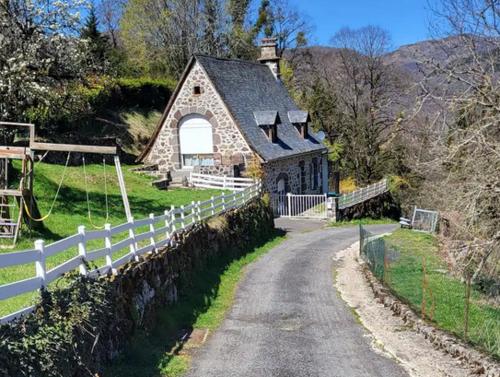 Maison de vacances Maison auvergnate 9 Rue de L’Abreuvoir Vic-sur-Cère