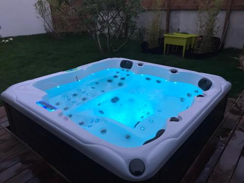 Maison de vacances Maison avec jacuzzi proche mer et île de ré 26 Rue de Beauséjour Le Plomb