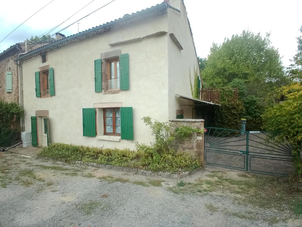 Maison de vacances MAISON AVEC JARDIN ENTRE CORDES/CIEL ET MONESTIES Lassac, 81640 Salles