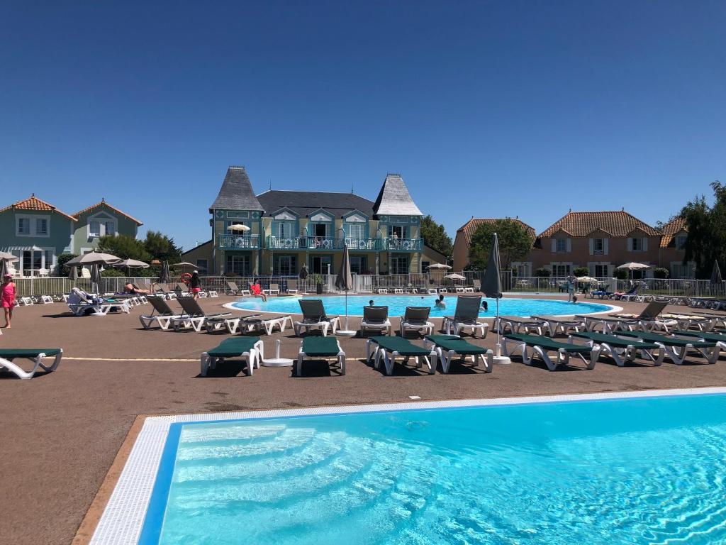 Maison de vacances Maison avec piscine Résidence du Port de Bourgenay, 85440 Talmont-Saint-Hilaire