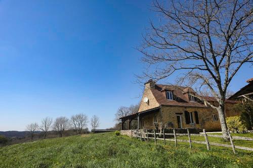 Maison avec vue magnifique Loubejac france