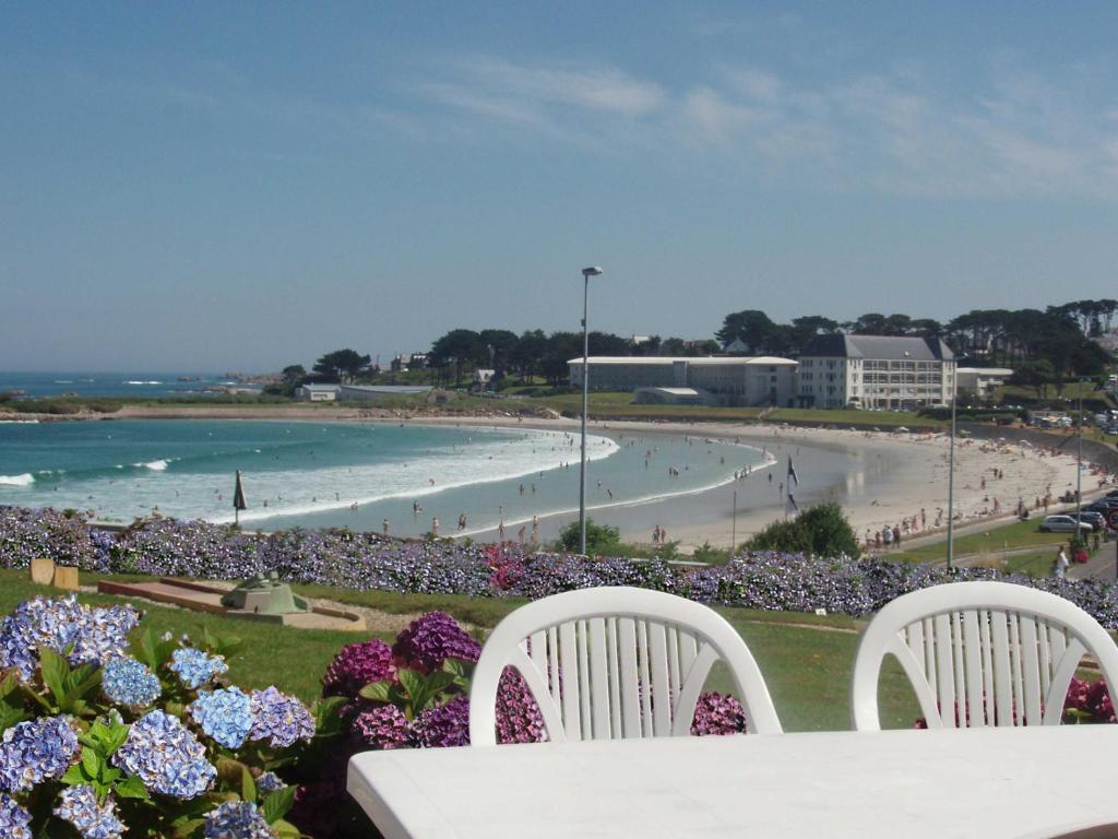 Maison de vacances MAISON belle vue mer PISCINE 29 3 TER Voie Communale Vieille Côte de Trestel, 22660 Trévou-Tréguignec