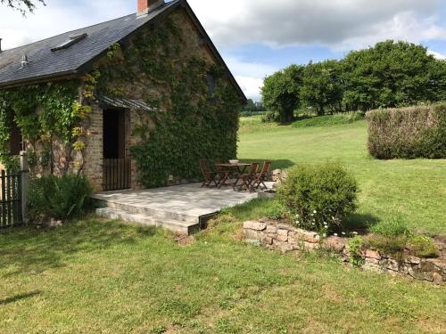 Maison Bleue Lavault-de-Frétoy france