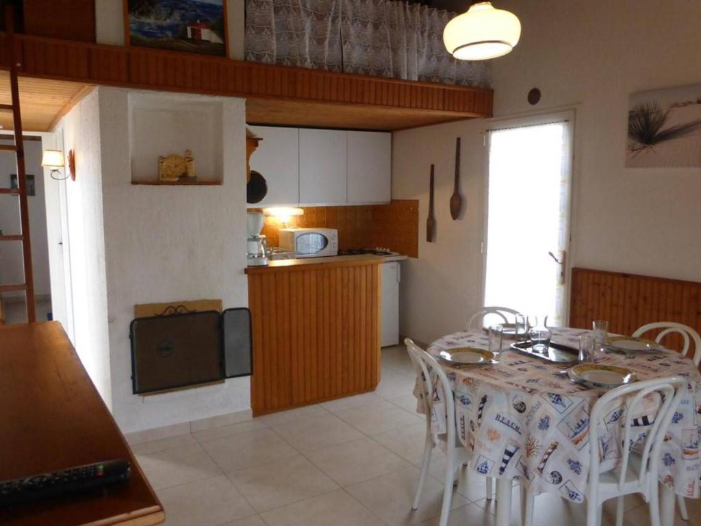 Maison de vacances Maison Bretignolles-sur-Mer, 2 pièces, 4 personnes - FR-1-224A-586 313 Place Des Anguilles - ParkingÂ°313 -, 85470 Bretignolles-sur-Mer