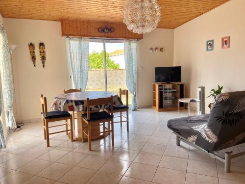 Maison de vacances Maison Bretignolles-sur-Mer, 3 pièces, 4 personnes - FR-1-231-39 7 Rue De La Rape -  - Bretignolles-sur-Mer