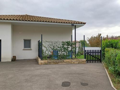 Maison de vacances Maison calme avec jardin et parking privés Boulevard de la République Marsillargues