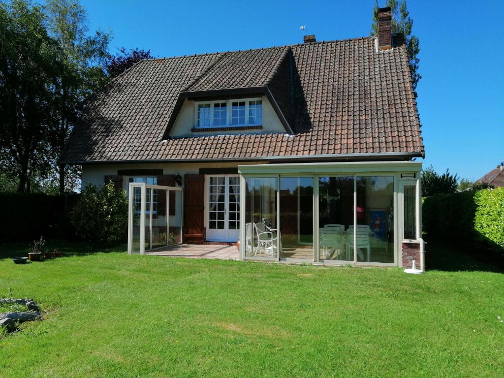 Maison de vacances Maison calme avec jardin, Petit-Caux 16 Route de Belleville, 76370 Bracquemont