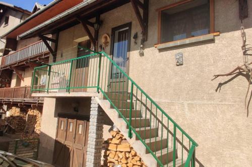 Maison calme indépendante et vue sur les montagnes Briançon france