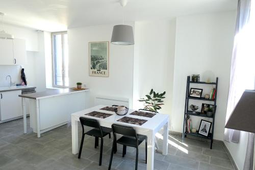 Appartement Maison Carrée/Coeur historique de Nîmes - Superbe Appt 55m² 3 Rue Racine Nîmes