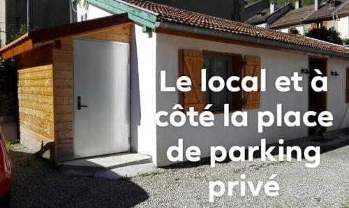 Maison Centre Ville Parking privé Ax-les-Thermes france