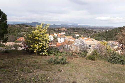 Maison chaleureuse au coeur des Aspres Camélas france