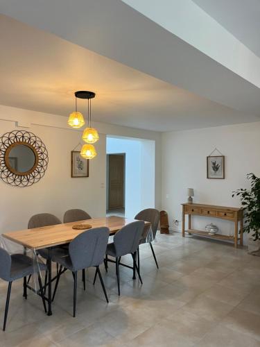 Maison chaleureuse Spa privé Capdeville france