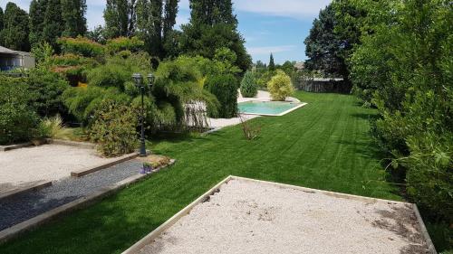 Maison d' Alys entre Luberon et Alpilles Cabannes france