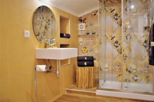 374 CK Seaside Guest House