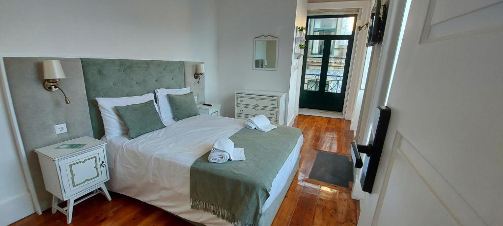 A Portuguesa Guest House Travessa Coronel Pacheco, 11, 4050-454 Porto
