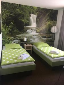 Adam Hotel