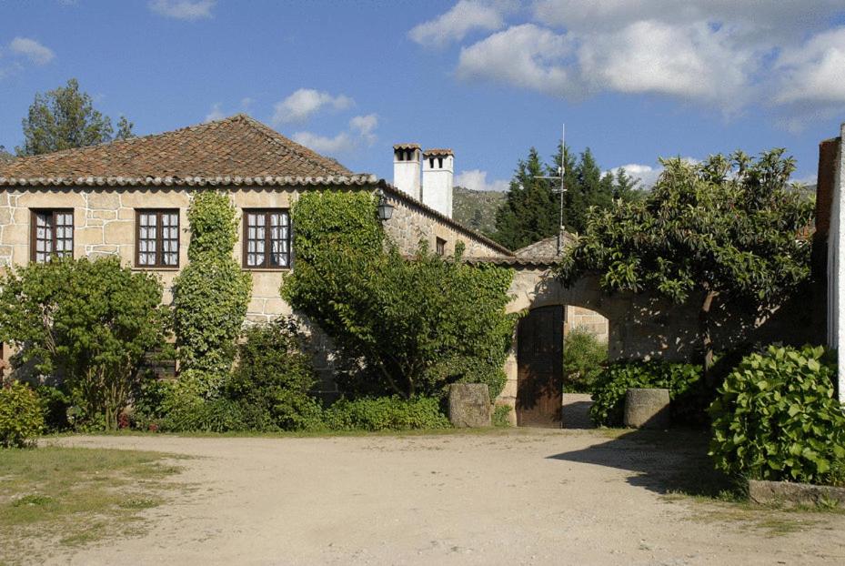 Agro-Turismo - Quinta do Pinheiro Rua do Instituto, 6300-080 Cavadoude