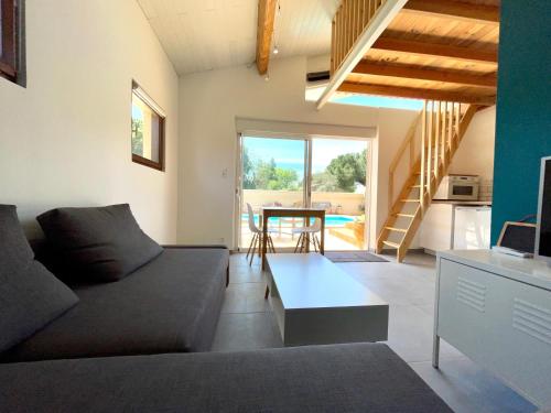 Annexe des Pins - studio gîte avec piscine & climatisation