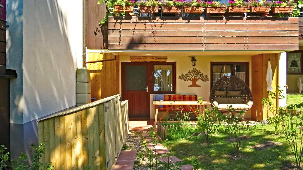 Apartment-Pension Im Eichenweg Eichenweg 4, 72178 Waldachtal