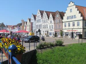 Maison d'hôtes Apartments im Froschhaus mit Frühstücksküchen Am Markt 1 25840 Friedrichstadt Schleswig-Holstein