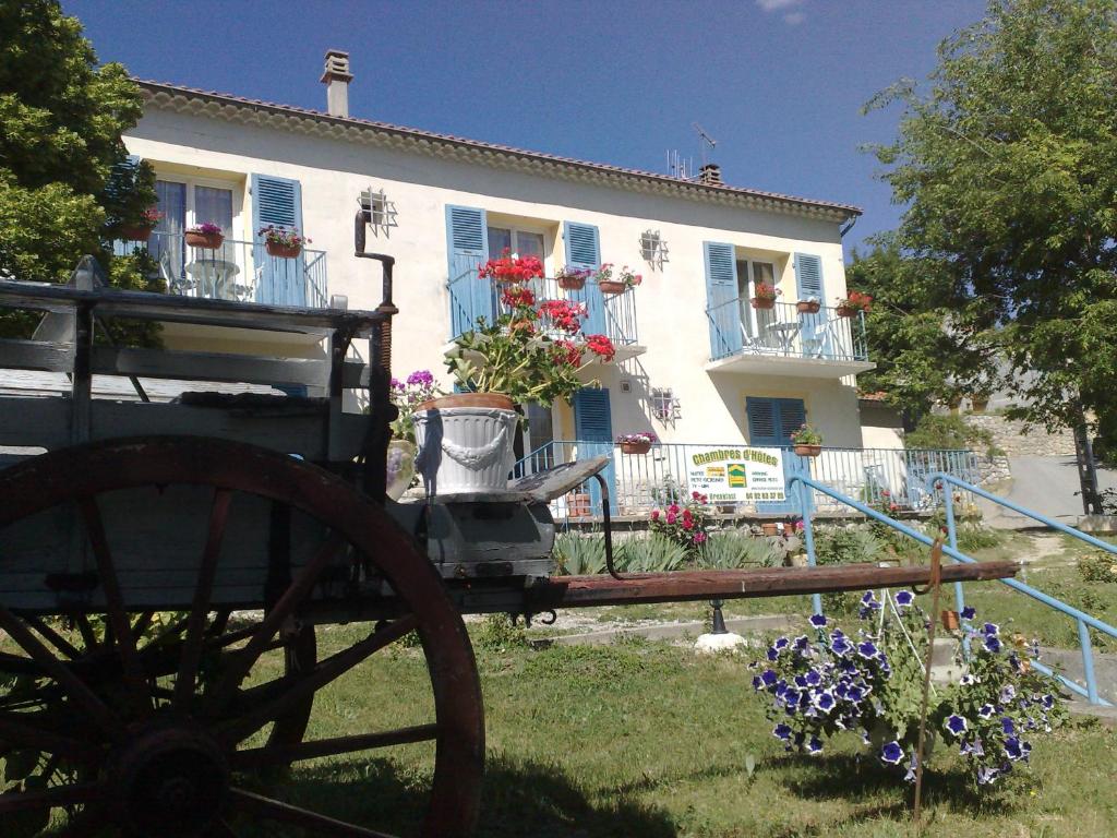 Maison d'hôtes Aqui Sian Ben 30 BD SAINT MICHEL 04120 Castellane