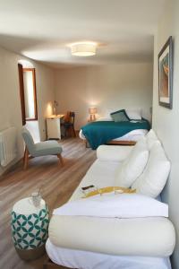 Auberge D'Ailhon, Chez la Marthe x Bistro D'Ailhon