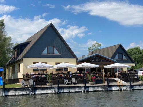 Ausflugsrestaurant & Pension Aalbude & Hausfloßvermietung