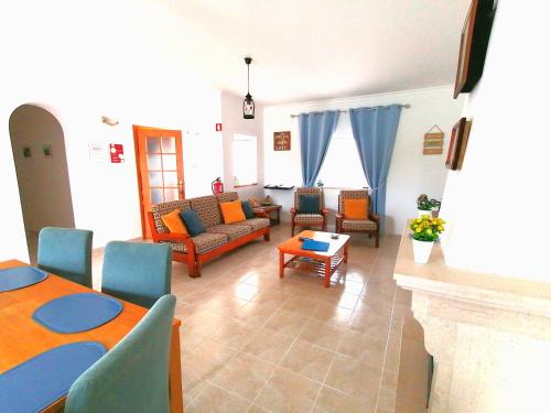 Azimute Guest House