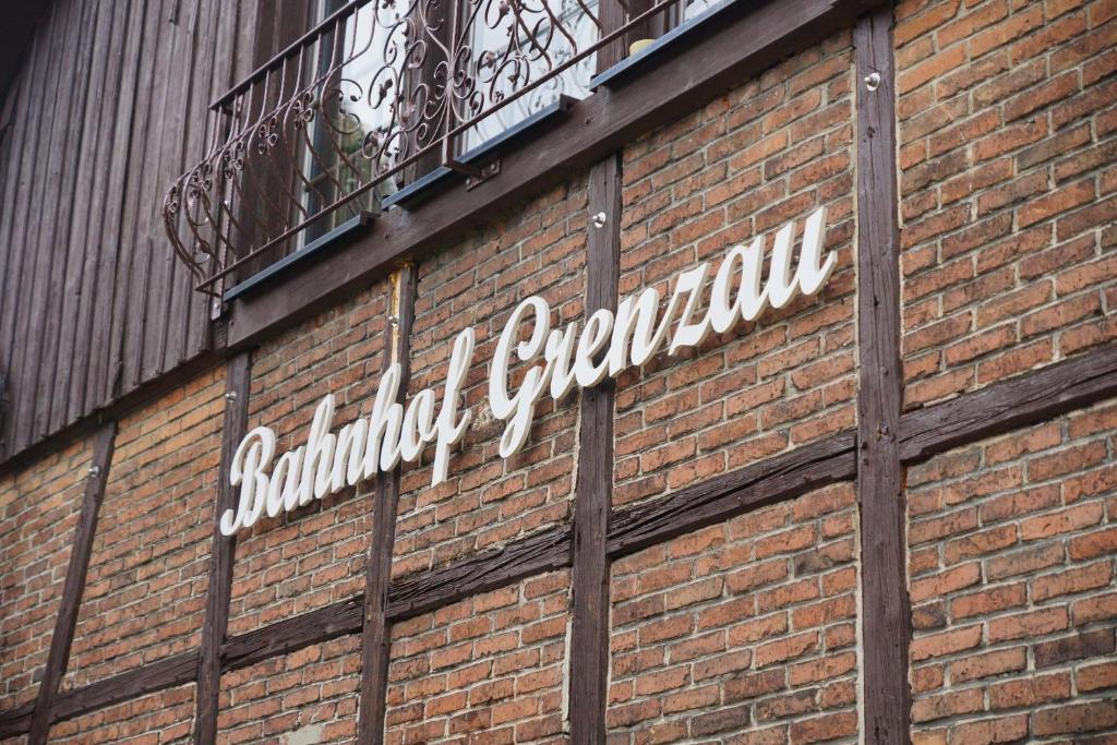 Maison d'hôtes Bahnhof Grenzau Bahnhof Grenzau 1 Tiergartenwies 56203 Höhr-Grenzhausen