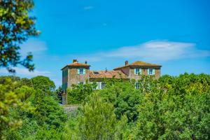 Maison d'hôtes Bastide Saint-Estève Hameau de Saint-Esteve Chateau de Saint-Esteve 83119 Brue-Auriac Provence-Alpes-Côte d\'Azur