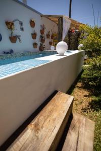 Beach House Babylon guest house with kitchenette and garden