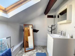Belle chambre meublée à la campagne