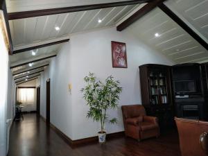 Bettencourt Rooms