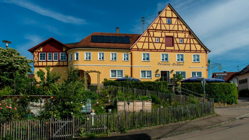 Brauerei und Gasthof zum Engel Raiffeisenstr. 4, 89367  Waldstetten