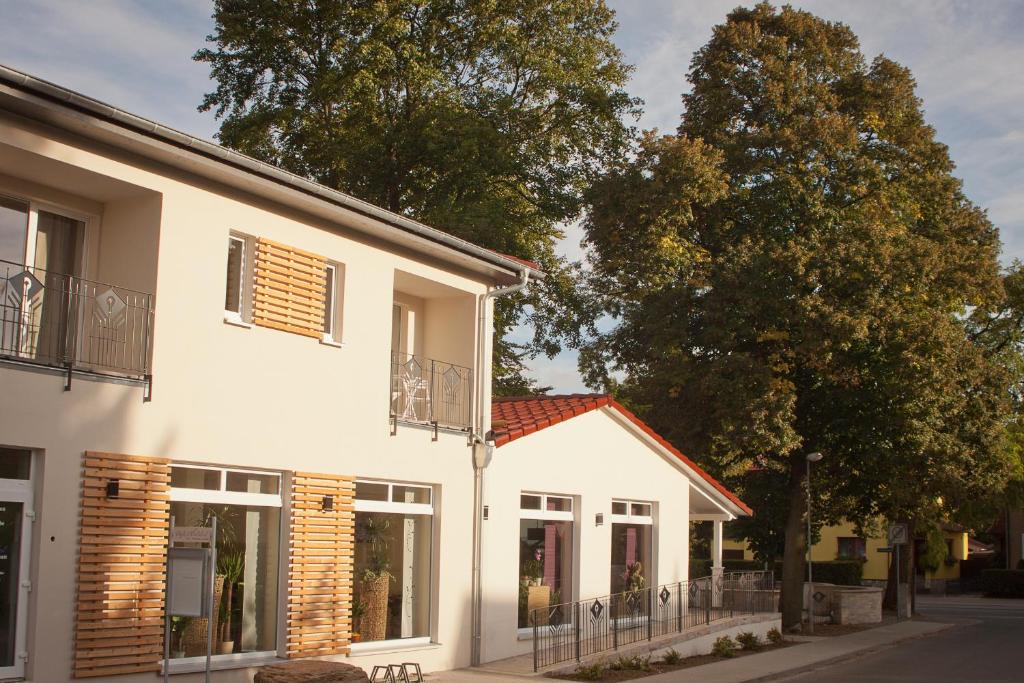 Cafe Hehrlich - Cafe, Pension & mehr Mühlenstrasse 2a, 99955 Bad Tennstedt