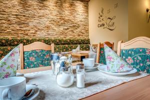 Maison d'hôtes Cafe Hoyer Pension und Appartements Ilmenauerstraße 5 99510 Rödigsdorf Thuringe