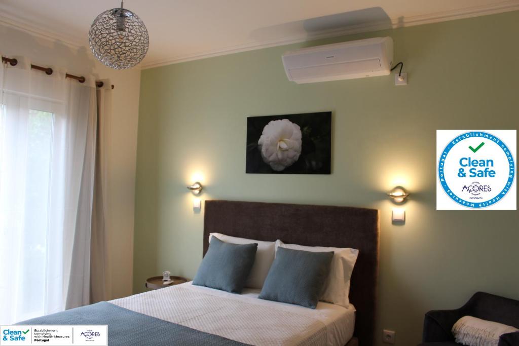 Cantinho da Luz Av. Eng. Arantes de Oliveira, 2, Aflitos, Fenais da Luz, 9545-201 Ponta Delgada