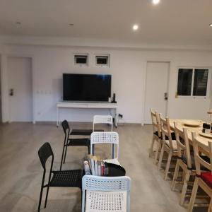 Caparic Poshtel An Luxury And Posh Style Hostel