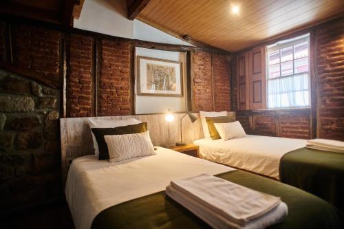 Casa da Praça Velha Guest House