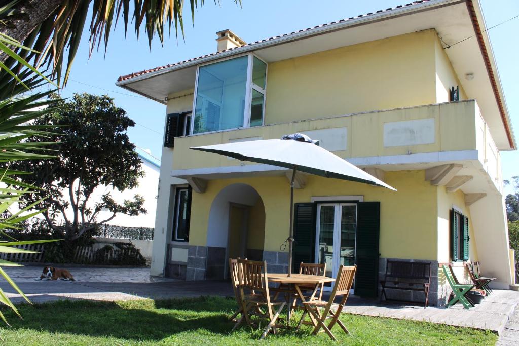Maison d'hôtes Casa de alojamento local (T2) Queluz de Baixo Estrada Consiglieri Pedroso 3A Nº3 1ºandar Queluz de Baixo-Barcarena 2730-054 Oeiras