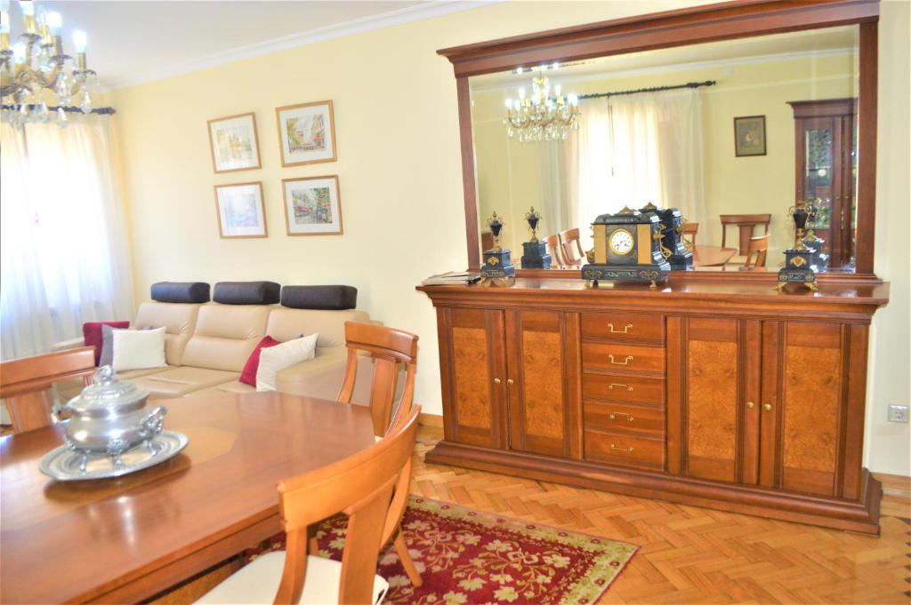 Casa Límia Feitosa Sernados Rua de Diu 104, 4990-344 Ponte de Lima