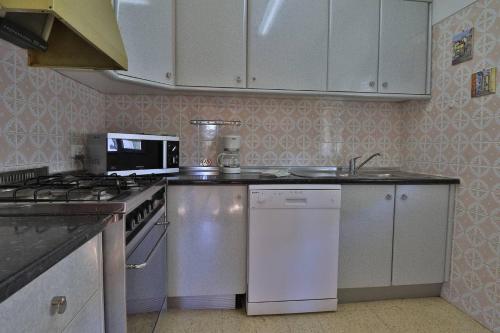 Casa Vale do Lobo 114 - Great Townhouse few minutes walk from Beach Praca