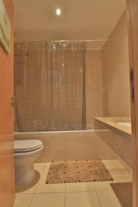Casa Vale Do Lobo 832A - Charming Townhouse AC few minutes walk from Beach Praca