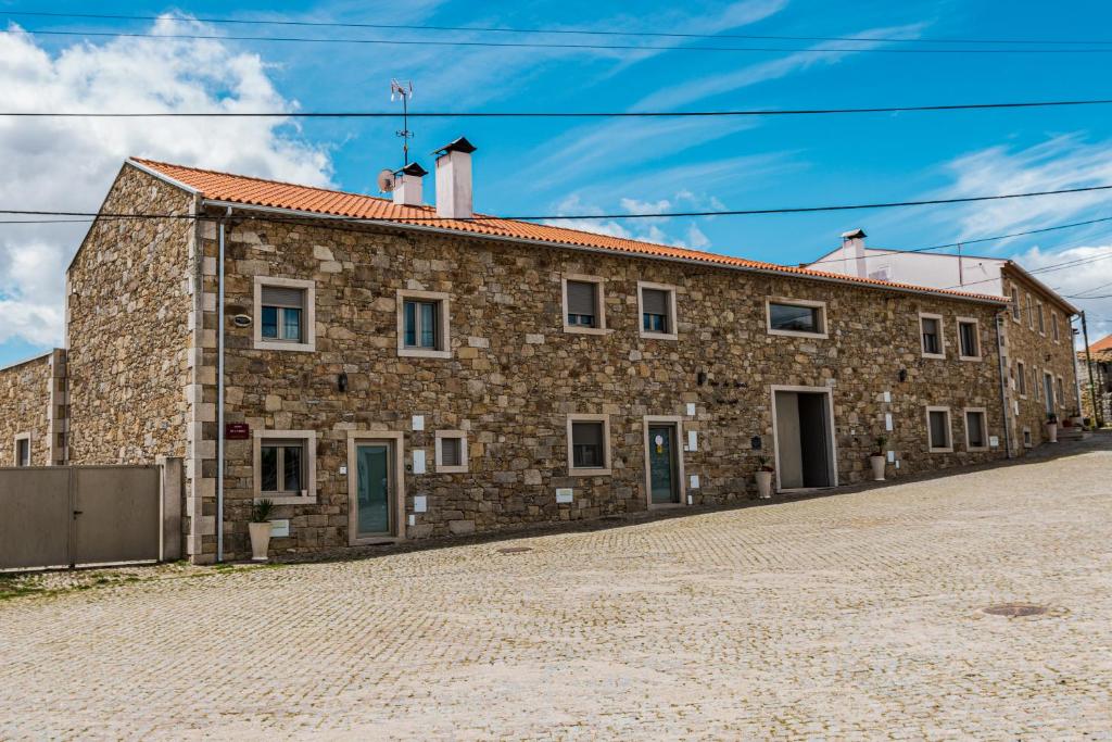 Casas Campo Cimo da Quinta Chafariz- Pena Branca, 5210-172 Miranda do Douro