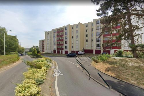Chambre 14m² proche Saclay / Massy bus à 2' à pied