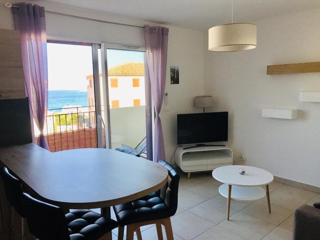 Chambre au cœur de Marseille centre « le panier »