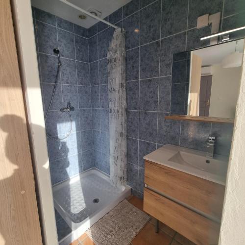 Chambre avec piscine