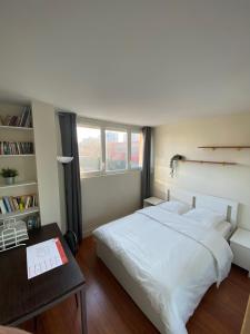 Chambre calme (Mars) - proche Paris et TGV