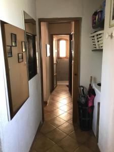Chambre climatisée avec sdb privée dans une villa avec piscine ouverte d'avril à mi octobre