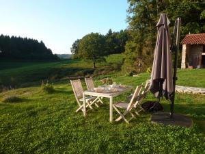 Maison d'hôtes Chambre d'hôtes Chalendeix Lieu dit Chalendeix 87120 Nedde Limousin